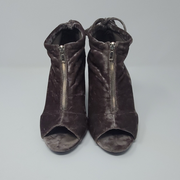 Crushed velvet open toed booties - Picture 3 of 6